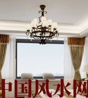 鞍山卧室镜面吊顶影响夫妻财运？